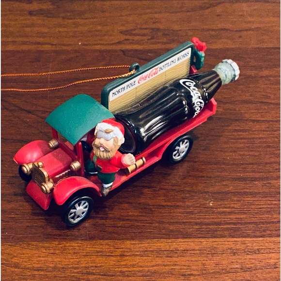 🎄VTG 1998 Coca-Cola Trim-A-Tree Collection North Pole Bottling Company Ornament - Picture 2 of 7